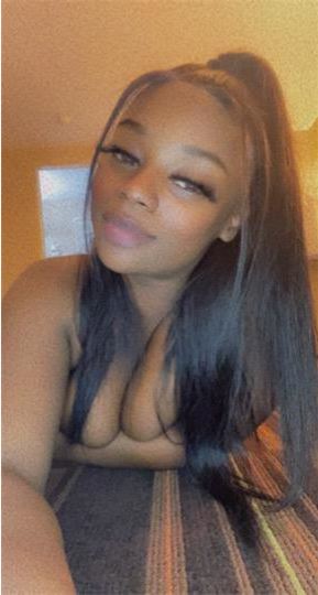 Alva Li, escort in Bari id2012